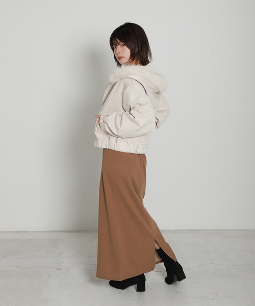 libelle more(リベル モア)の「フェイクスエードファー付きフードショートブルゾン(ブルゾン・レディース・スモークピンク/アイボリー/チャコールグレー/グレー・L/M)」の21枚目の写真