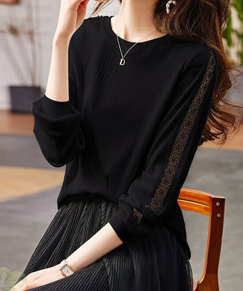 Doux Belle(ドゥーベル)の「シアーレーススリーブトップス(Tシャツ/カットソー・レディース・ブラック/ホワイト・MEDIUM/LARGE)」の10枚目の写真