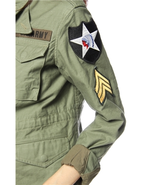 AMERICAN RAG CIE(アメリカンラグシー)の「marka×AMERICAN RAG CIE マーカ×アメリカンラグ シー(213-MRK-M10L-10BL01C)(ミリタリージャケット・レディース・オリーブ/ブラック・1/FREE)」の6枚目の写真