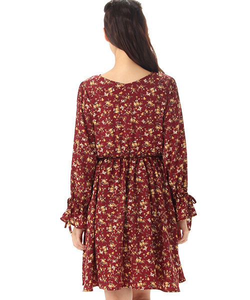 Honeys（ハニーズ）の「花柄ワンピース（ワンピース・レディース・ブラック系その他/ブルー系その他/レッド系その他・M/L）」の15枚目の写真