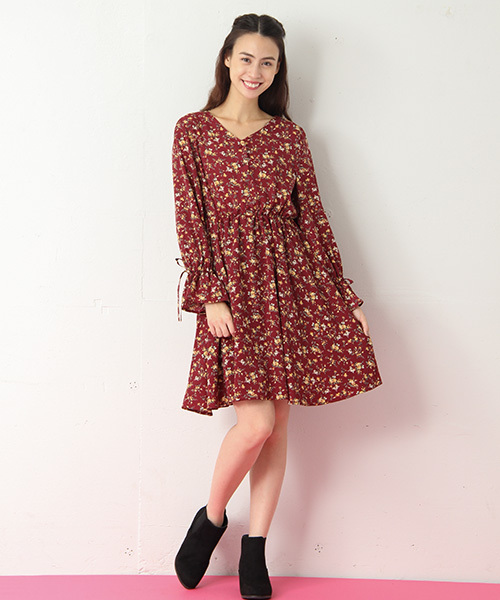 Honeys（ハニーズ）の「花柄ワンピース（ワンピース）」 - WEAR