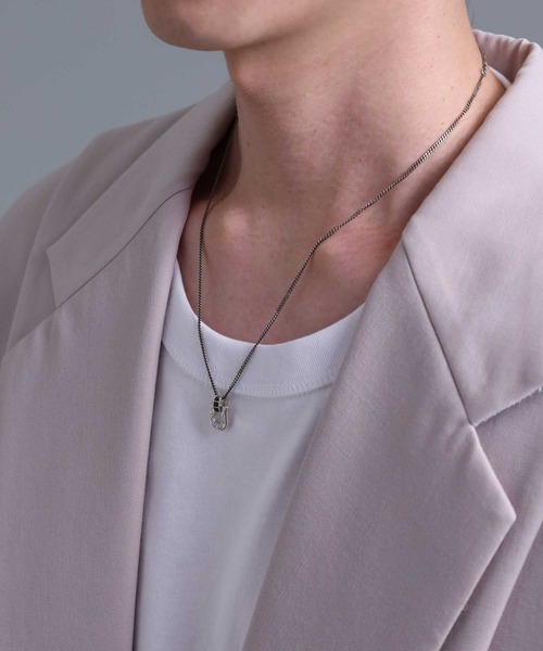 LION HEART（ライオンハート）の「“LUCK”カービングネックレス/シルバー925【LION HEART / ライオンハート】（ネックレス・メンズ・シルバー/ブラック・FREE）」の10枚目の写真