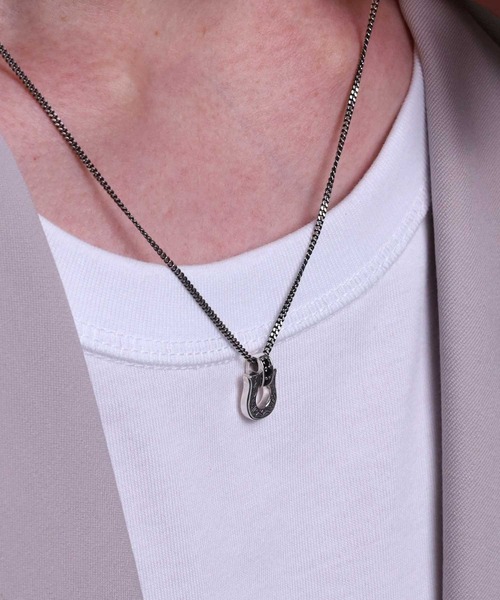 LION HEART（ライオンハート）の「“LUCK”カービングネックレス/シルバー925【LION HEART / ライオンハート】（ネックレス・メンズ・シルバー/ブラック・FREE）」の9枚目の写真