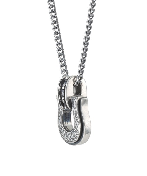 LION HEART（ライオンハート）の「“LUCK”カービングネックレス/シルバー925【LION HEART / ライオンハート】（ネックレス・メンズ・シルバー/ブラック・FREE）」の4枚目の写真