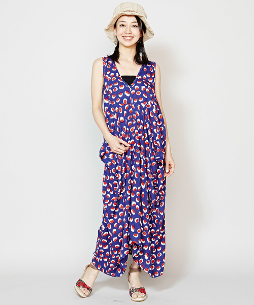 チャイハネ（チャイハネ）の「【チャイハネ】アフリカンドット柄変形ノースリーブワンピース（ワンピース・レディース・ブラック/イエロー/ブルー・FREE）」の3枚目の写真