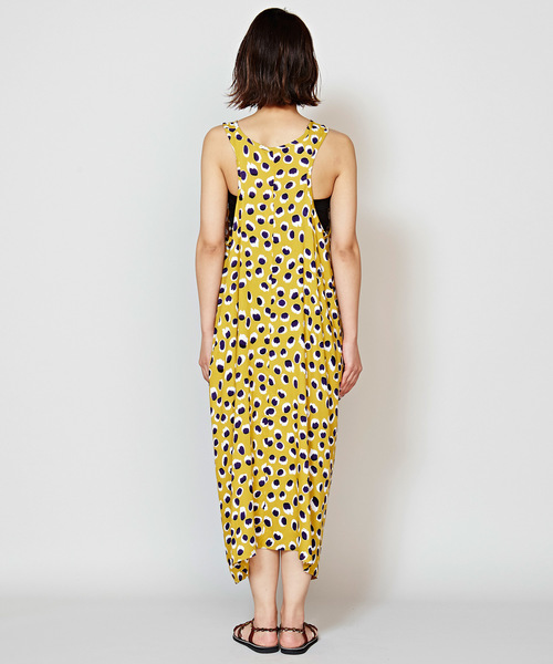 チャイハネ（チャイハネ）の「【チャイハネ】アフリカンドット柄変形ノースリーブワンピース（ワンピース・レディース・ブラック/イエロー/ブルー・FREE）」の7枚目の写真