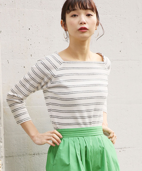 LOWRYS FARM(ローリーズファーム)の「リブスクエア/7S 784032(Tシャツ/カットソー・レディース・グリーン/レッド/オフホワイト/ブラック/グレー/ブルー系その他・LARGE/MEDIUM)」の6枚目の写真