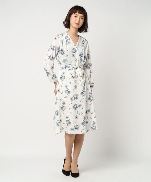 un dix cors（アンディコール）の「ピーチサテンプリントワンピース（ワンピース・レディース・アイボリー/ピンク・ﾌﾘ-）」の11枚目の写真