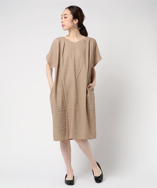 AMERICAN HOLIC（アメリカンホリック）の「・Vネックサックワンピース（ワンピース・レディース・チャコールグレー/ベージュ/ブルー・FREE）」の2枚目の写真