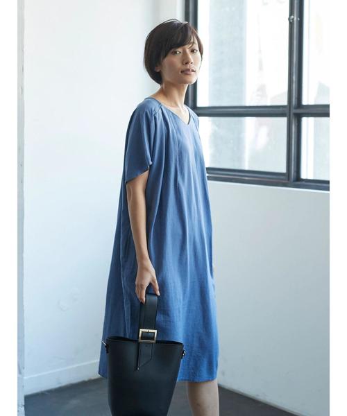 AMERICAN HOLIC（アメリカンホリック）の「・Vネックサックワンピース（ワンピース・レディース・チャコールグレー/ベージュ/ブルー・FREE）」の8枚目の写真