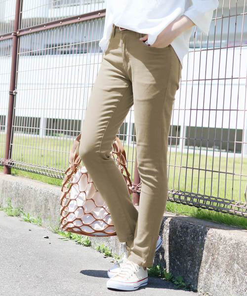 reca（レカ）の「美脚シルエット◇ストレッチ スキニーパンツ（その他パンツ・レディース・ブラック/ベージュ/ベージュ系その他/カーキ・M/L）」の3枚目の写真