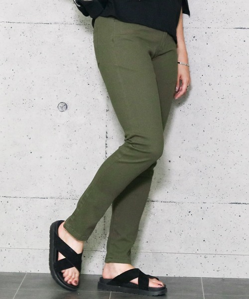 reca（レカ）の「美脚シルエット◇ストレッチ スキニーパンツ（その他パンツ・レディース・ブラック/ベージュ/ベージュ系その他/カーキ・M/L）」の4枚目の写真