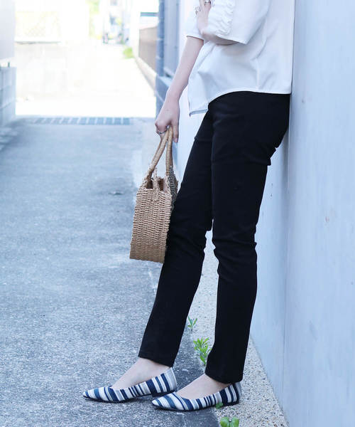 reca（レカ）の「美脚シルエット◇ストレッチ スキニーパンツ（その他パンツ・レディース・ブラック/ベージュ/ベージュ系その他/カーキ・M/L）」の2枚目の写真