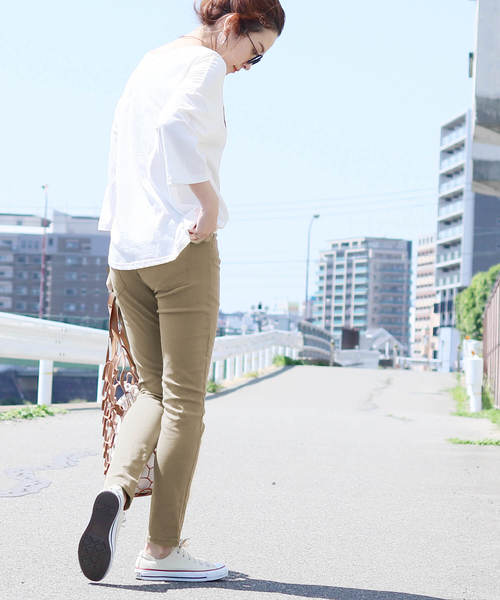 reca（レカ）の「美脚シルエット◇ストレッチ スキニーパンツ（その他パンツ・レディース・ブラック/ベージュ/ベージュ系その他/カーキ・M/L）」の17枚目の写真