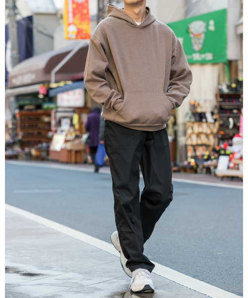 Russell Athletic(ラッセルアスレティック)の「【RUSSELL for ADAM ET ROPE'】ビッグシルエットパーカー(スウェット・メンズ・キナリ/ブラック/ダークブラウン/ピンク・M/L)」の3枚目の写真