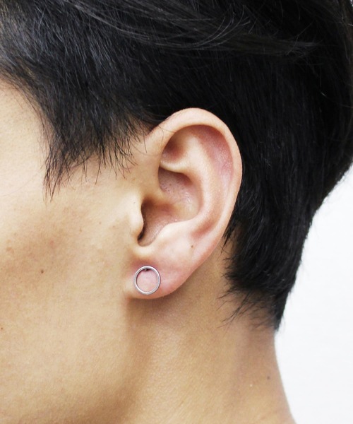 Vaya Con Dios（ヴァヤコンディオス）の「【VayaConDios/ヴァヤコンディオス】ステンレス製 サークルスタッド ピアス[片耳用]（ピアス（片耳用）・レディース・シルバー/ゴールド/ピンクゴールド/ブラック・FREE）」の5枚目の写真