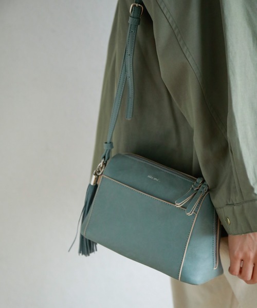 niko and...（ニコアンド）の「オリジナルタッセルお財布ショルダーバッグ（ショルダーバッグ・レディース・ベージュ/グリーン/ブラック/ライトブラウン/スカイブルー/その他1/パープル/オフホワイト/イエロー・FREE/0）」の6枚目の写真