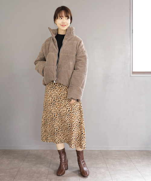 SESTO(セスト)の「コーデュロイ フェイクダウンジャケット(ダウンジャケット/コート・レディース・アイボリー/グレイッシュベージュ/ブラック・M)」の17枚目の写真