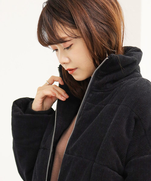 SESTO(セスト)の「コーデュロイ フェイクダウンジャケット(ダウンジャケット/コート・レディース・アイボリー/グレイッシュベージュ/ブラック・M)」の8枚目の写真