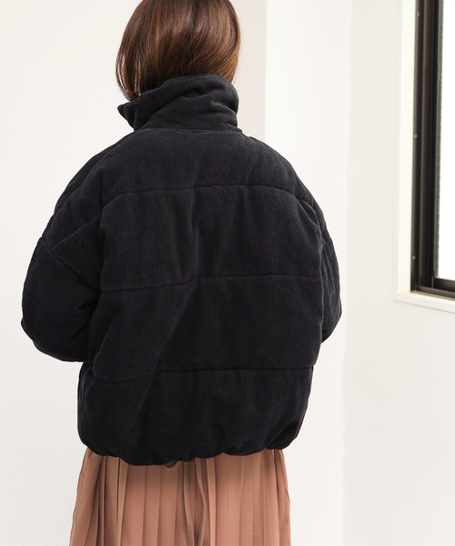 SESTO(セスト)の「コーデュロイ フェイクダウンジャケット(ダウンジャケット/コート・レディース・アイボリー/グレイッシュベージュ/ブラック・M)」の7枚目の写真