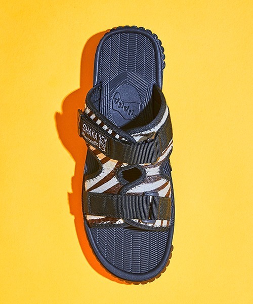 SHAKA（シャカ）の「2020年モデル・別注カラー有【SHAKA / シャカ】CHILLOUT COWHAIR（サンダル・レディース・ブラック/その他/ゼブラ・11/4/6/8/10/9/5/7）」の9枚目の写真