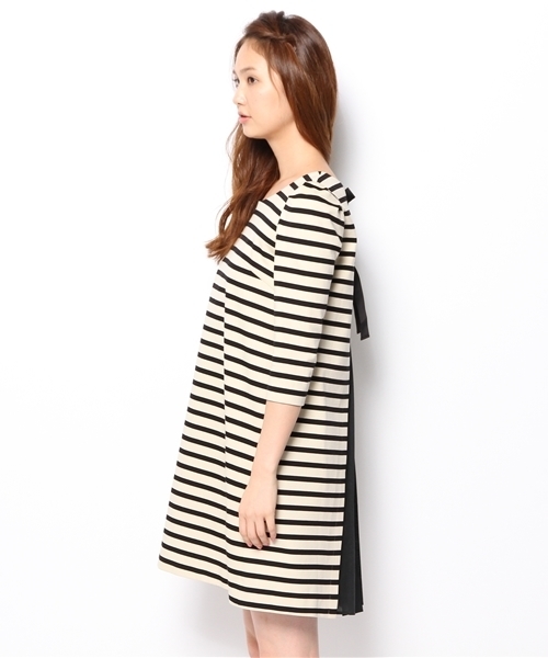 Tiara（ティアラ）の「BACKチャーミングボーダーワンピース【LEE10月号】（ワンピース・レディース・ブラック系その他/ホワイト×ブラック・3/2/4）」の11枚目の写真