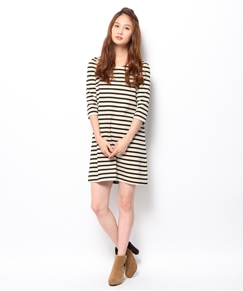 Tiara（ティアラ）の「BACKチャーミングボーダーワンピース【LEE10月号】（ワンピース・レディース・ブラック系その他/ホワイト×ブラック・3/2/4）」の4枚目の写真