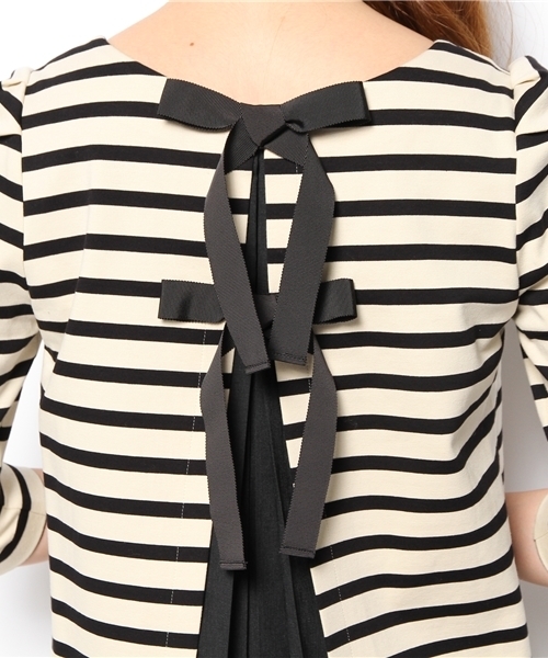 Tiara（ティアラ）の「BACKチャーミングボーダーワンピース【LEE10月号】（ワンピース・レディース・ブラック系その他/ホワイト×ブラック・3/2/4）」の6枚目の写真