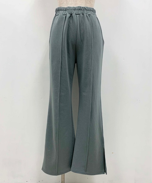 PICCIN（ピッチン）の「【WEB限定】ミニ裏毛フレアパンツ（その他パンツ・レディース・グレイッシュベージュ/ブルーグレー/ブラック・M）」の10枚目の写真
