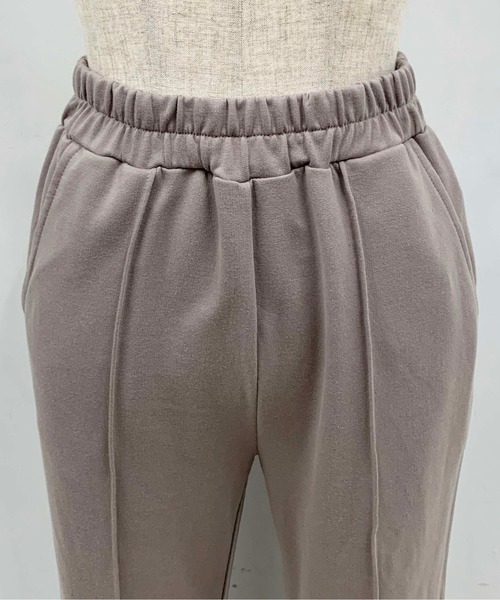 PICCIN（ピッチン）の「【WEB限定】ミニ裏毛フレアパンツ（その他パンツ・レディース・グレイッシュベージュ/ブルーグレー/ブラック・M）」の15枚目の写真