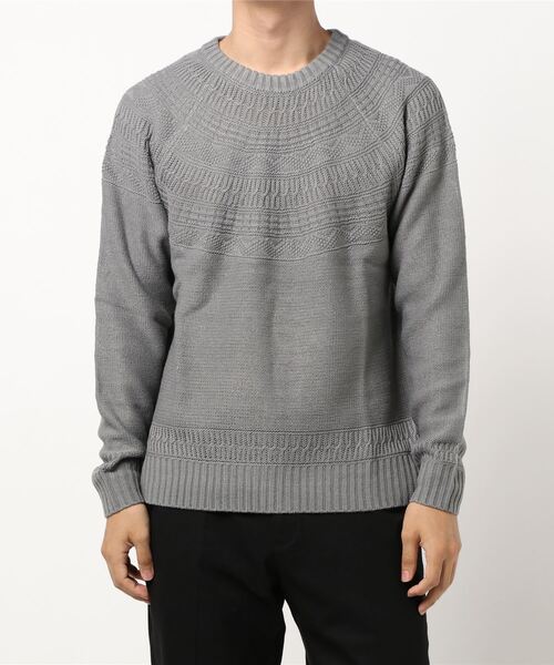 THISIS(ディスイズ)の「求心柄 クルーニット(ニット/セーター・メンズ・ネイビー/キナリ/ベージュ/グレー・LARGE/MEDIUM/X-LARGE)」の3枚目の写真