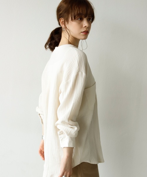 Auntie Rosa Holiday(アンティローザホリデー)の「キーネックダブルガーゼシャツ(シャツ/ブラウス・レディース・ホワイト/ブラック/パープル/イエロー/ブルー/グリーン/モカ・FREE)」の8枚目の写真