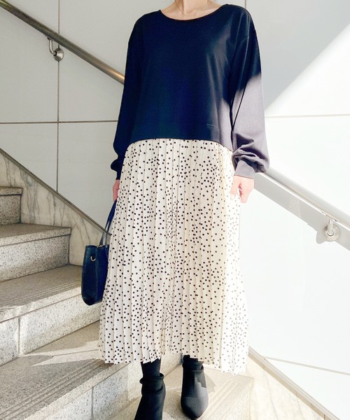 MIIA（ミーア）の「【ZOZO限定】プリーツ切替2ＷＡＹワンピース（ワンピース・レディース・ブラック/ベージュ/モカ・FREE）」の2枚目の写真