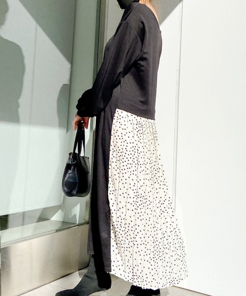 MIIA（ミーア）の「【ZOZO限定】プリーツ切替2ＷＡＹワンピース（ワンピース・レディース・ブラック/ベージュ/モカ・FREE）」の4枚目の写真