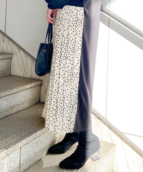 MIIA（ミーア）の「【ZOZO限定】プリーツ切替2ＷＡＹワンピース（ワンピース・レディース・ブラック/ベージュ/モカ・FREE）」の10枚目の写真