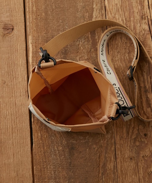 THEATRE PRODUCTS（シアタープロダクツ）の「【WEB限定カラー有り】【THEATRE PRODUCTS×CIAOPANIC TYPY】サコッシュ（ボディバッグ/ウエストポーチ・レディース・グレー/ブラック/ベージュ/パープル・ONE SIZE）」の10枚目の写真