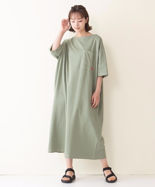Dickies（ディッキーズ）の「【DICKIES/ディッキーズ】ミニ裏毛ビッグフィット（ビッグシルエット）Ｔシャツワンピース　5分丈　ワンポイントブランドロゴ　腰ポケット付き（ワンピース・レディース・ホワイト/グリーン/チャコールグレー・MEDIUM）」の12枚目の写真