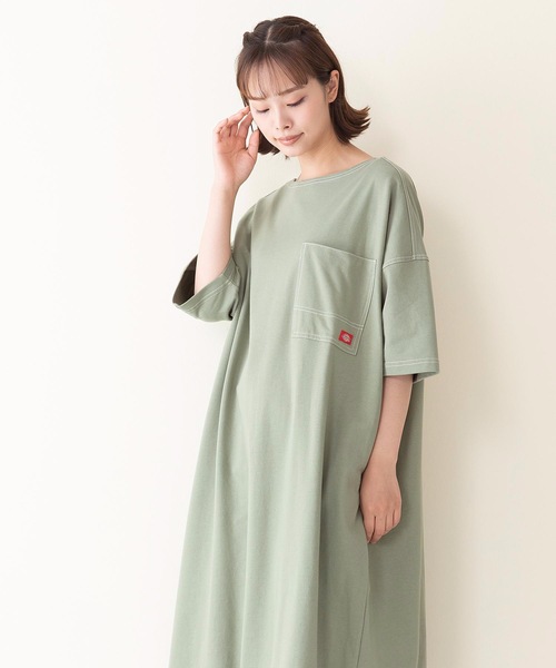 Dickies（ディッキーズ）の「【DICKIES/ディッキーズ】ミニ裏毛ビッグフィット（ビッグシルエット）Ｔシャツワンピース　5分丈　ワンポイントブランドロゴ　腰ポケット付き（ワンピース・レディース・ホワイト/グリーン/チャコールグレー・MEDIUM）」の9枚目の写真