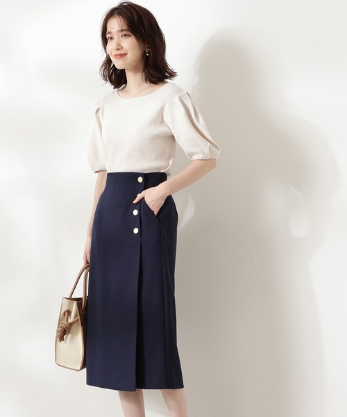 N.（N. Natural Beauty Basic）（エヌエヌナチュラルビューティーベーシック）の「ゴールドボタンラップスカート（スカート・レディース・ベージュ/ネイビー/ピンク・MEDIUM）」の2枚目の写真