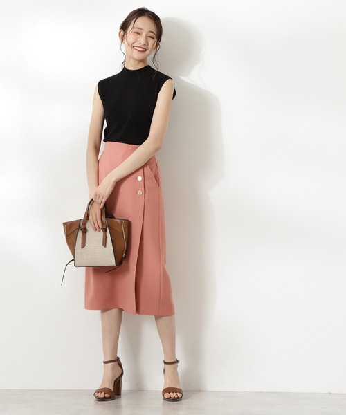 N.（N. Natural Beauty Basic）（エヌエヌナチュラルビューティーベーシック）の「ゴールドボタンラップスカート（スカート・レディース・ベージュ/ネイビー/ピンク・MEDIUM）」の5枚目の写真