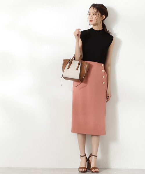 N.（N. Natural Beauty Basic）（エヌエヌナチュラルビューティーベーシック）の「ゴールドボタンラップスカート（スカート・レディース・ベージュ/ネイビー/ピンク・MEDIUM）」の4枚目の写真