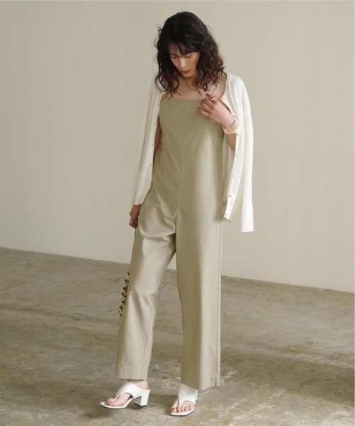 titivate(ティティベイト)の「綿麻サロペット(サロペット/オーバーオール・レディース・ホワイト/ブラック/オリーブ・M)」の5枚目の写真