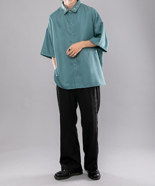 kutir(クティール)の「フラワー刺繍シャツ(シャツ/ブラウス・メンズ・ホワイト/ブラック/ダークグリーン・MEDIUM/LARGE)」の11枚目の写真