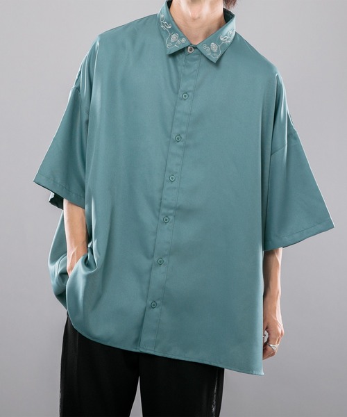 kutir(クティール)の「フラワー刺繍シャツ(シャツ/ブラウス・メンズ・ホワイト/ブラック/ダークグリーン・MEDIUM/LARGE)」の9枚目の写真