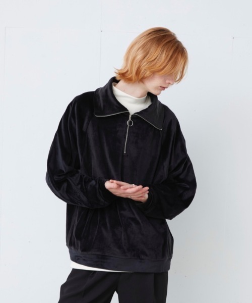 ln fortis（ロンフォルティス）の「ln fortis - ベロアタートルネックスウェット（スウェット・メンズ・ブラック/アイボリー・SMALL/MEDIUM）」の2枚目の写真