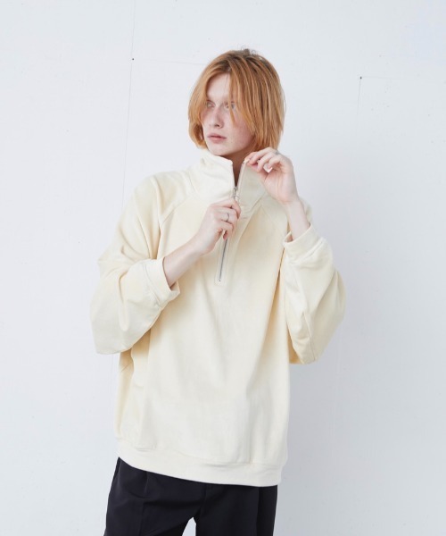 ln fortis（ロンフォルティス）の「ln fortis - ベロアタートルネックスウェット（スウェット・メンズ・ブラック/アイボリー・SMALL/MEDIUM）」の9枚目の写真