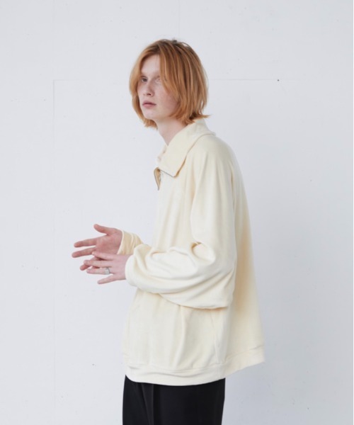 ln fortis（ロンフォルティス）の「ln fortis - ベロアタートルネックスウェット（スウェット・メンズ・ブラック/アイボリー・SMALL/MEDIUM）」の4枚目の写真