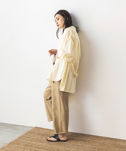 khakito(カーキト)の「袖ボリューム ワークシャツ(シャツ/ブラウス・レディース・ブラック/アイボリー・MEDIUM)」の22枚目の写真