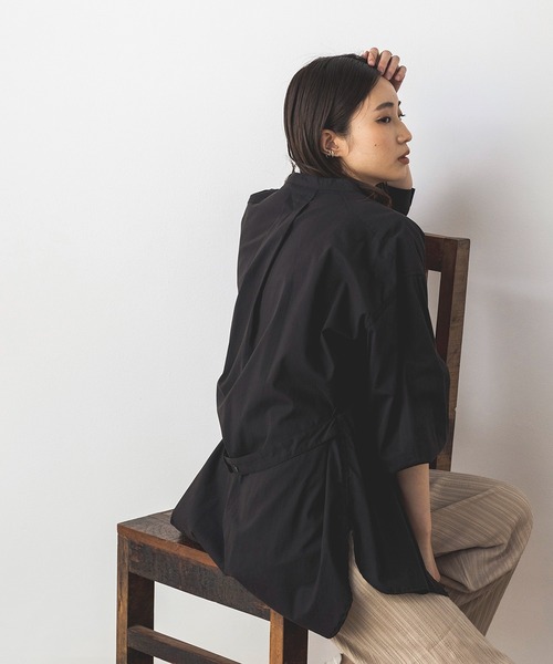 khakito(カーキト)の「袖ボリューム ワークシャツ(シャツ/ブラウス・レディース・ブラック/アイボリー・MEDIUM)」の19枚目の写真