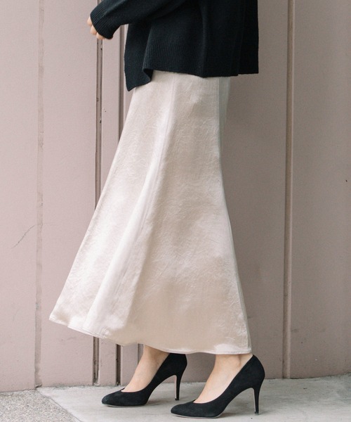 Munich（ミューニック）の「アセテートヴィンテージサテン　マーメイドマキシスカート（スカート・レディース・ベージュ/ブラック/ブラウン・XS/M/S）」の8枚目の写真